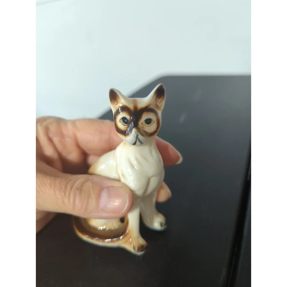 Vintage MCM Japan Siamese Cat Figure Porcelain Kitty Kitten Figurine
